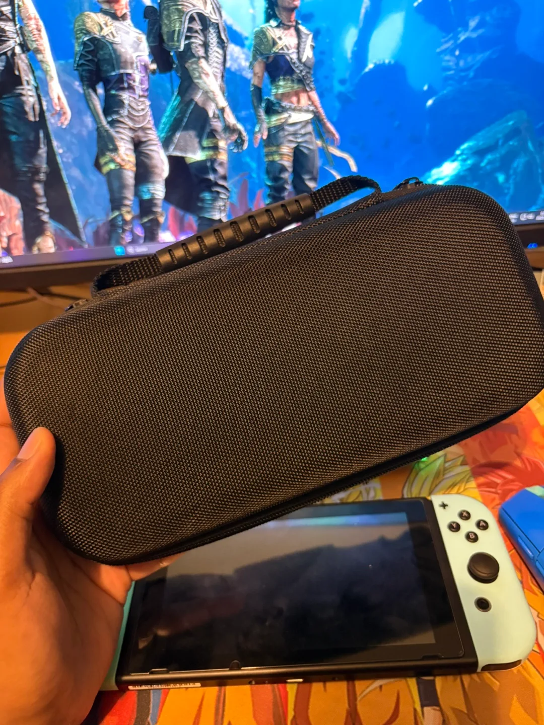 Animal Crossing Nintendo Switch 32GB (With Travel Bag) image indicator(5)