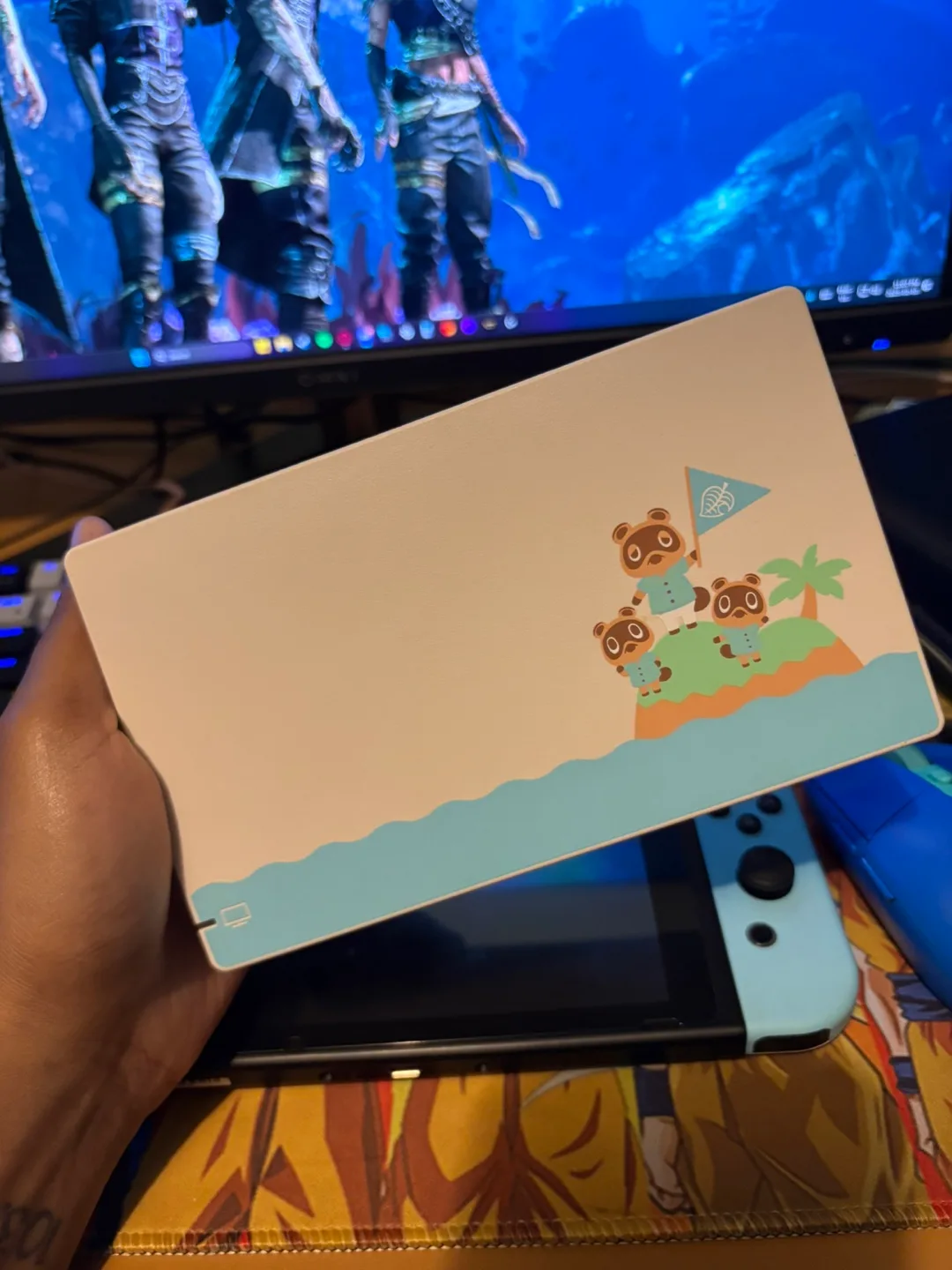 Animal Crossing Nintendo Switch 32GB (With Travel Bag) image indicator(3)