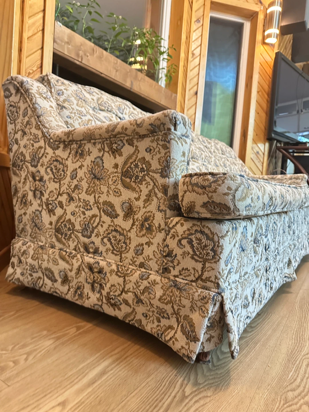 Vintage 1970s Floral Brocade 3 Seater Sofa (CAN DELIVER) - photo 3