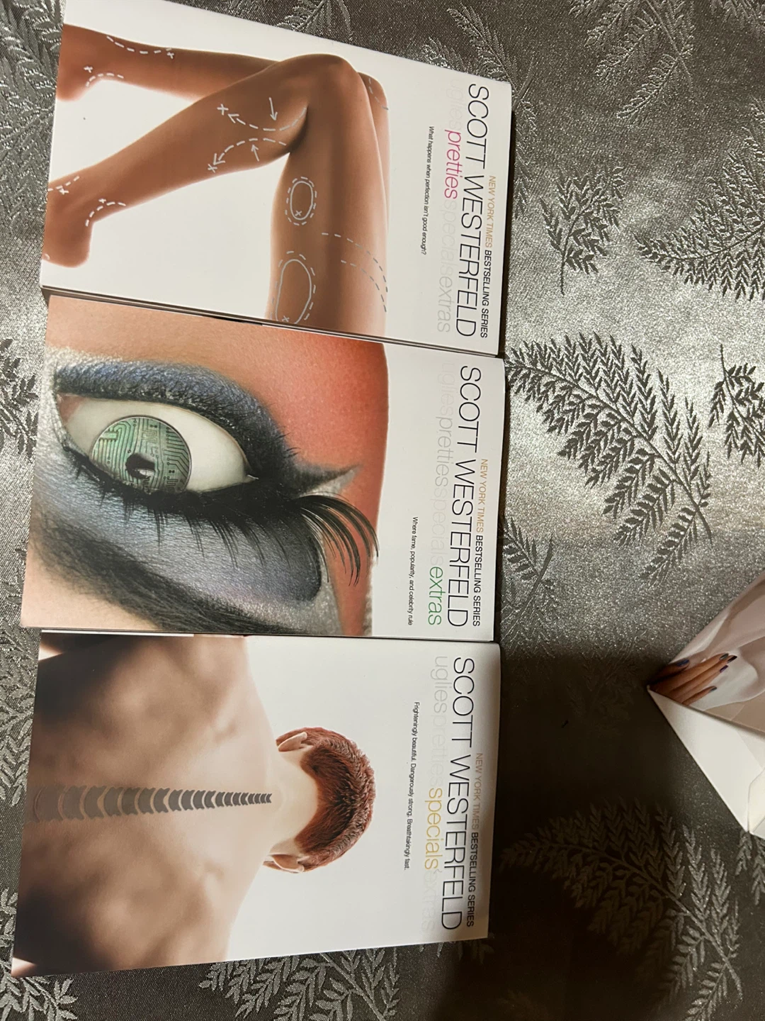 Books: Scott Westerfeld Uglies Series & More