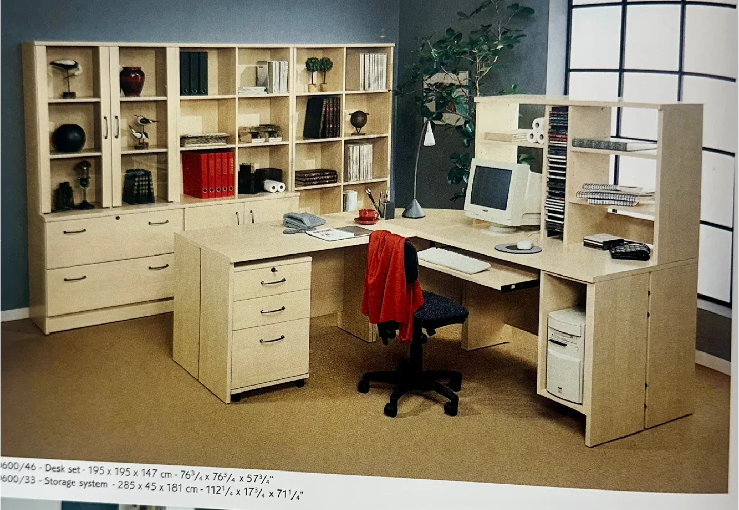 L-Shaped Desk with Hutch from MOBLER thumbnail