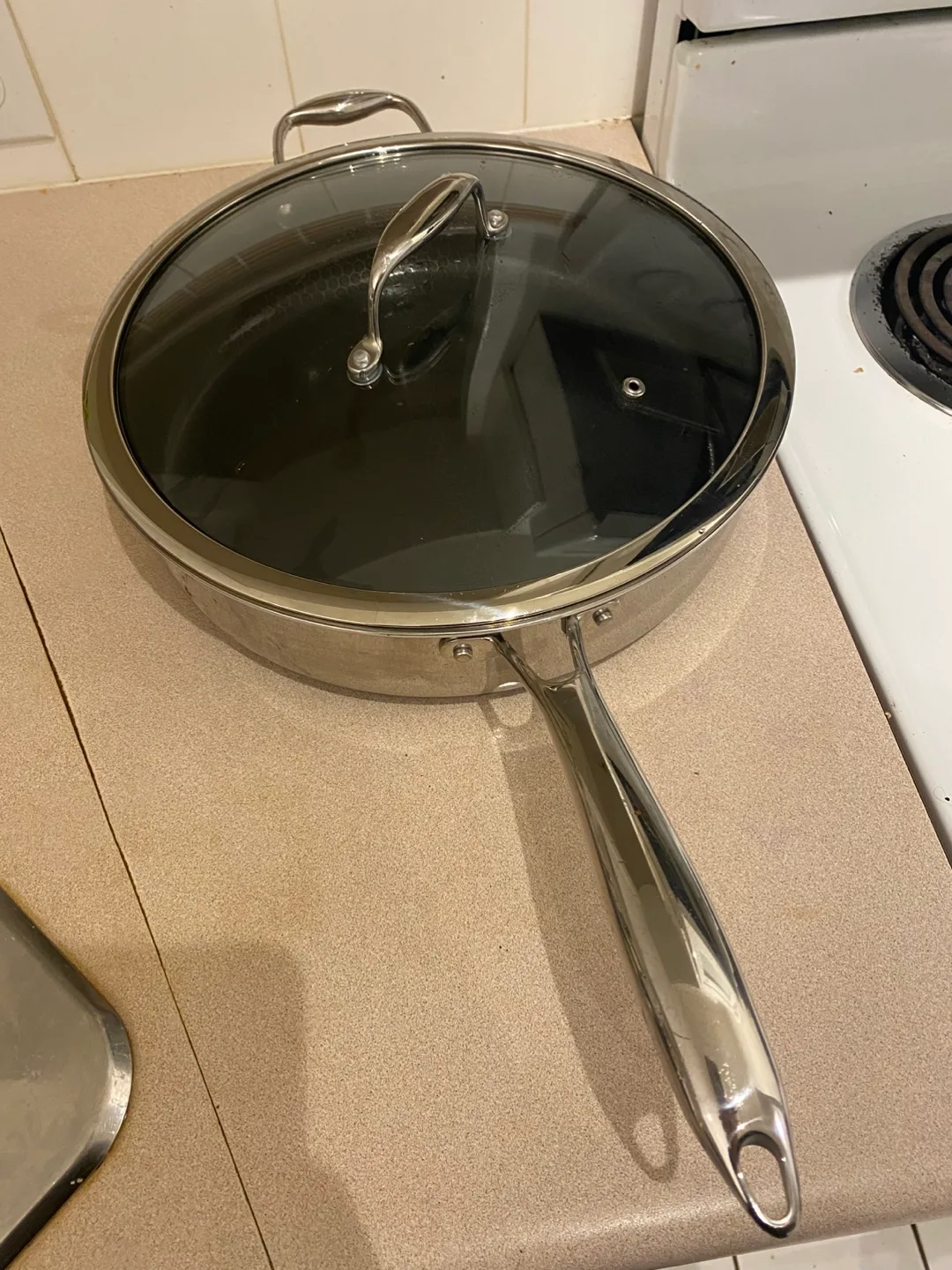 HexClad Pan with Lid