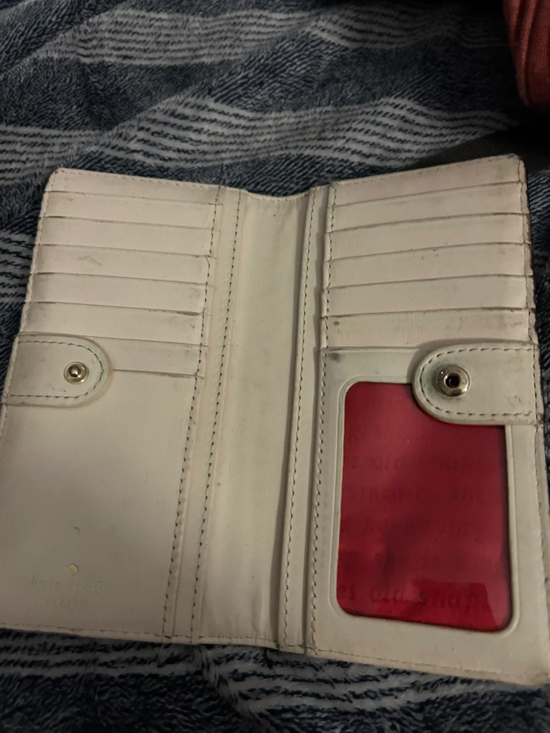 Kate Spade Wallet image indicator(2)