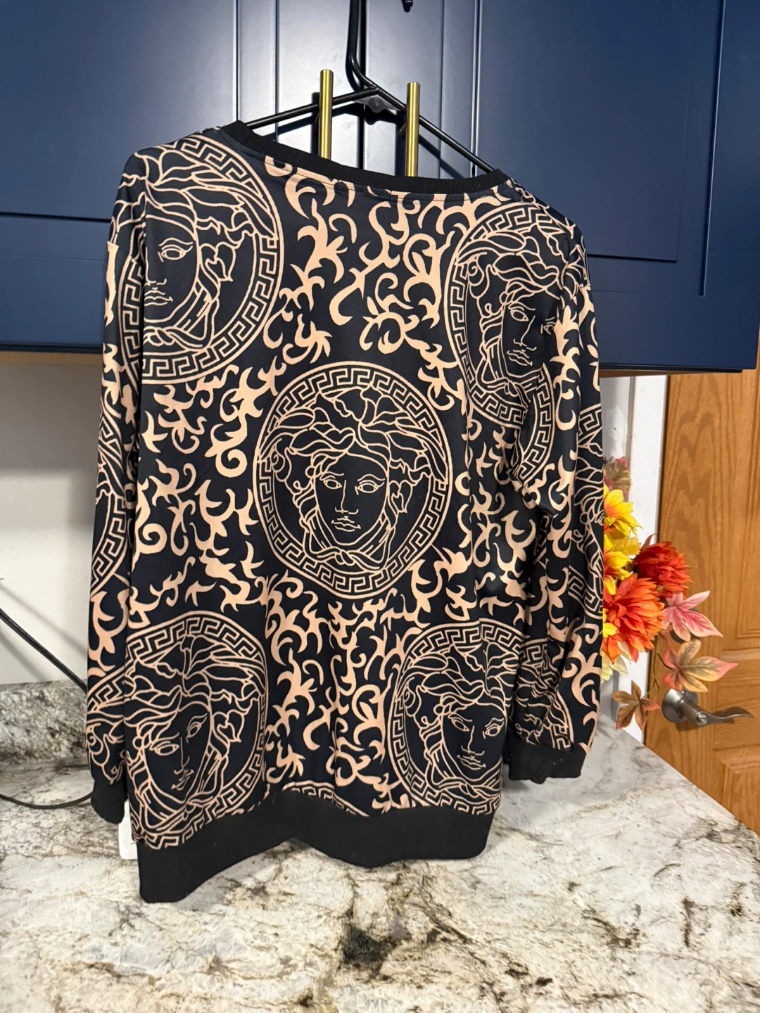 Versace Style Black & Gold Print Long Sleeve Shirt M - photo 2