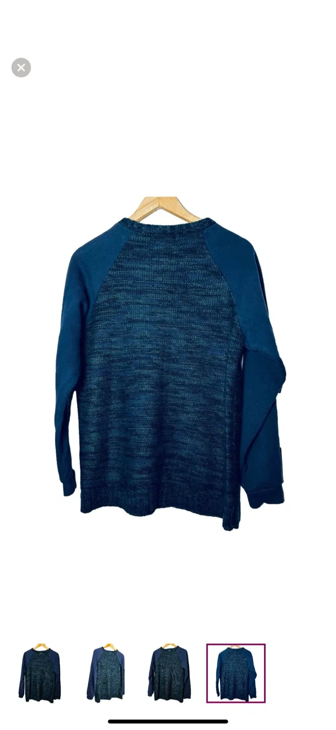 Men's Pull & Bear Knitted Navy and Green Sweater image indicator(4)