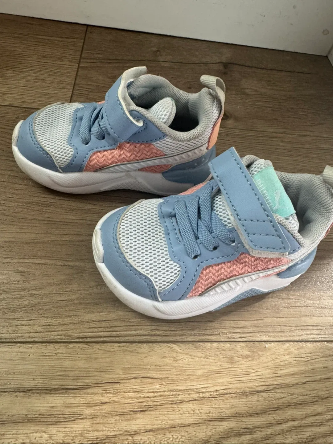 Puma Kids' Sneakers - Size 4C image indicator(2)