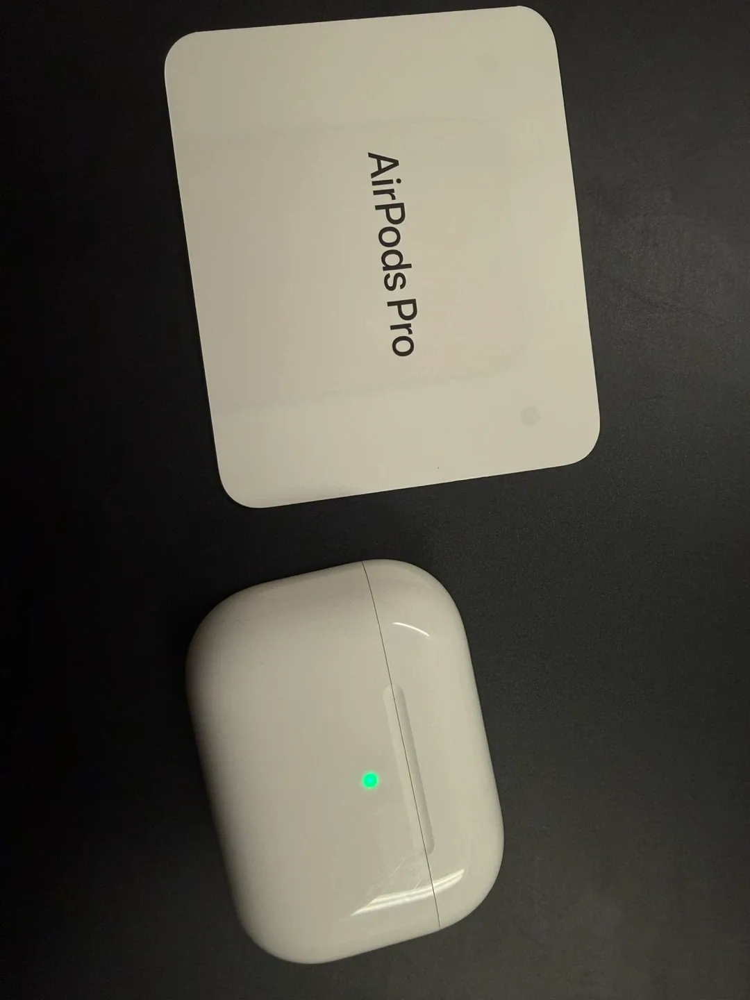 Apple AirPods Pro 3rd generation image indicator(2)