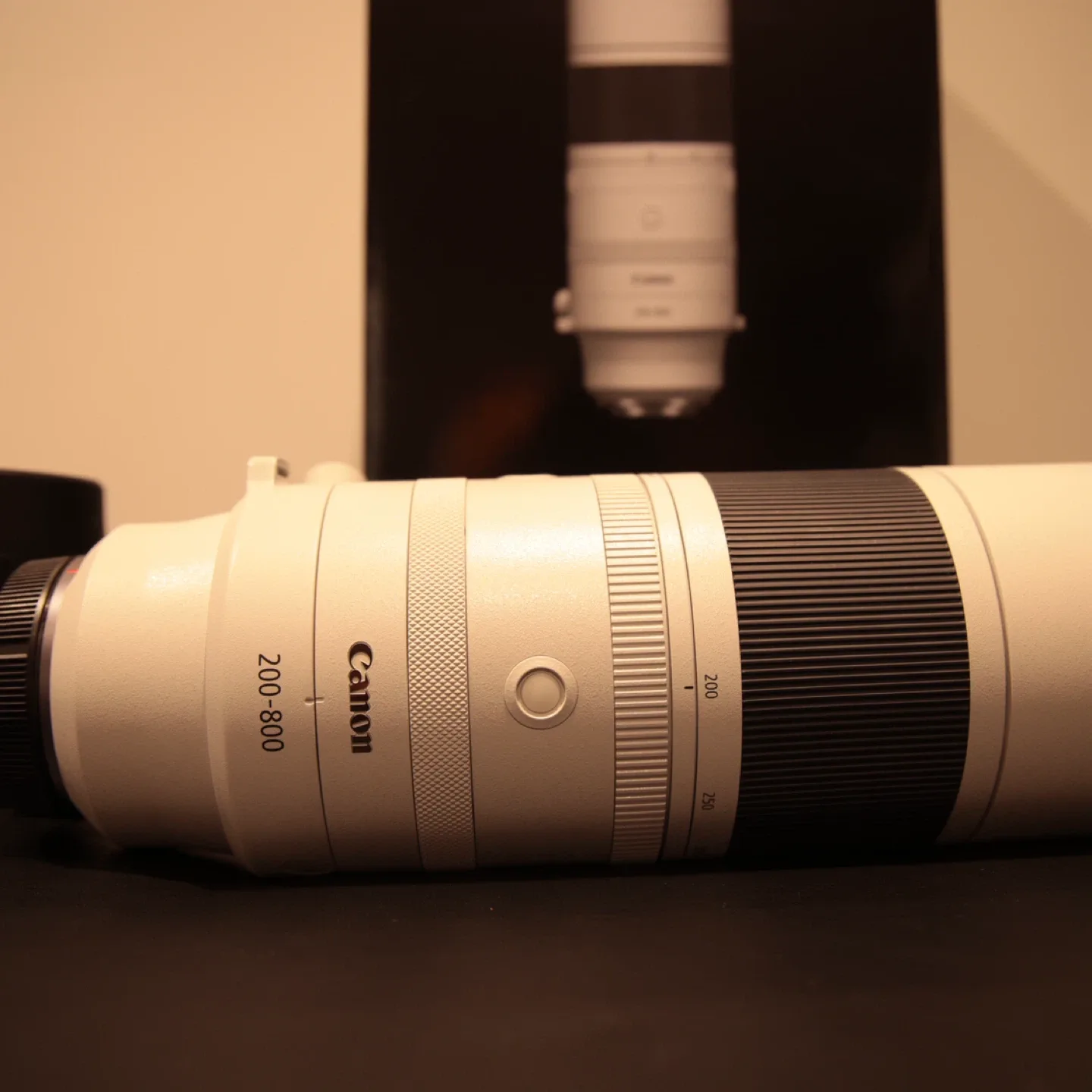 Canon RF 200-800mm F6.3-9 IS USM Lens image indicator(3)