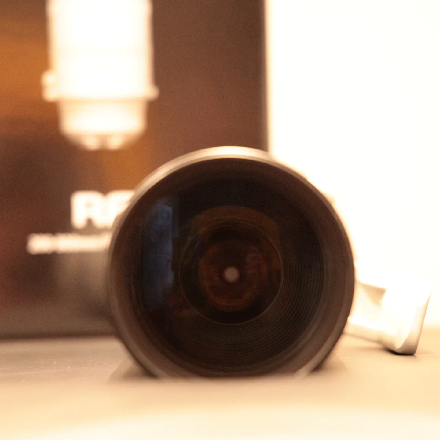 Canon RF 200-800mm F6.3-9 IS USM Lens image indicator(6)