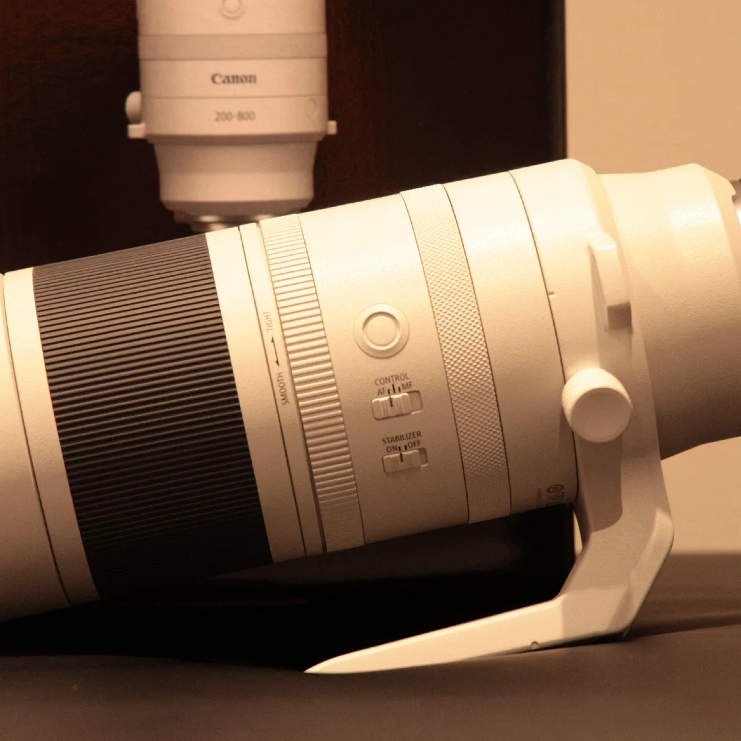 Canon RF 200-800mm F6.3-9 IS USM Lens image indicator(2)