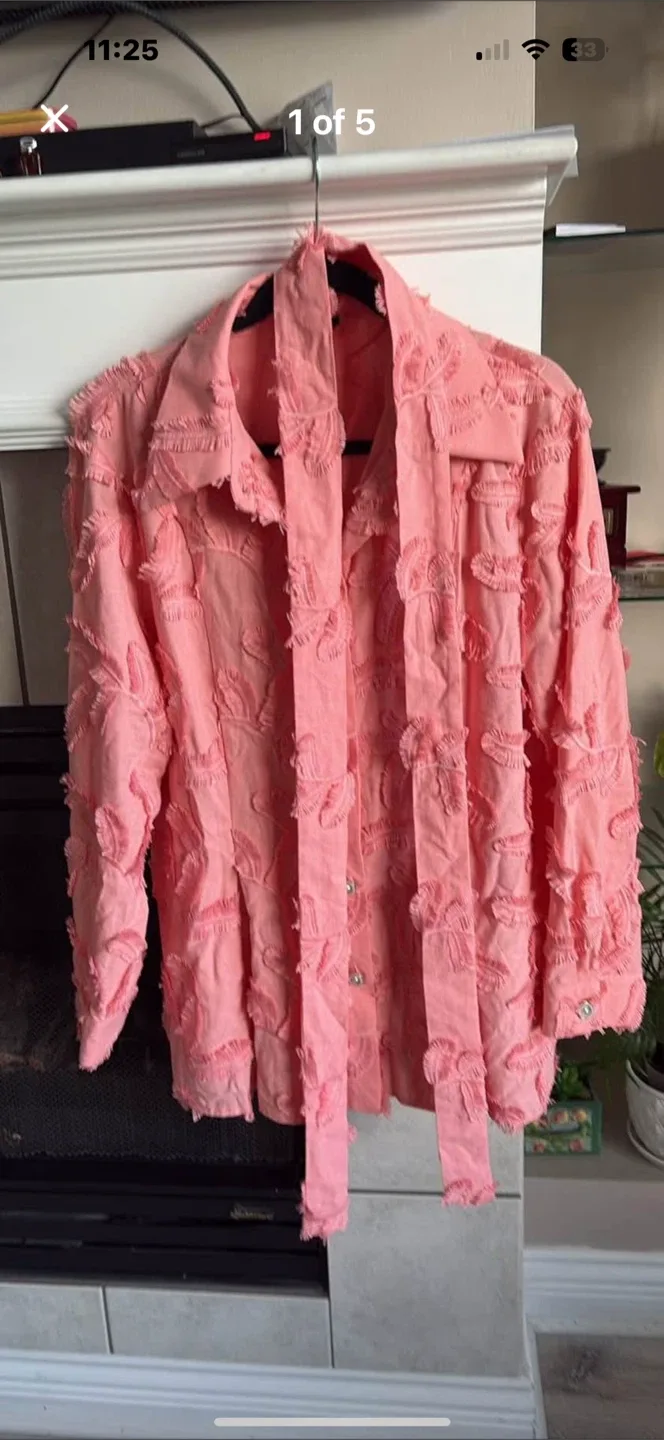 MISOOK Pink Embellished Jacket image indicator(3)