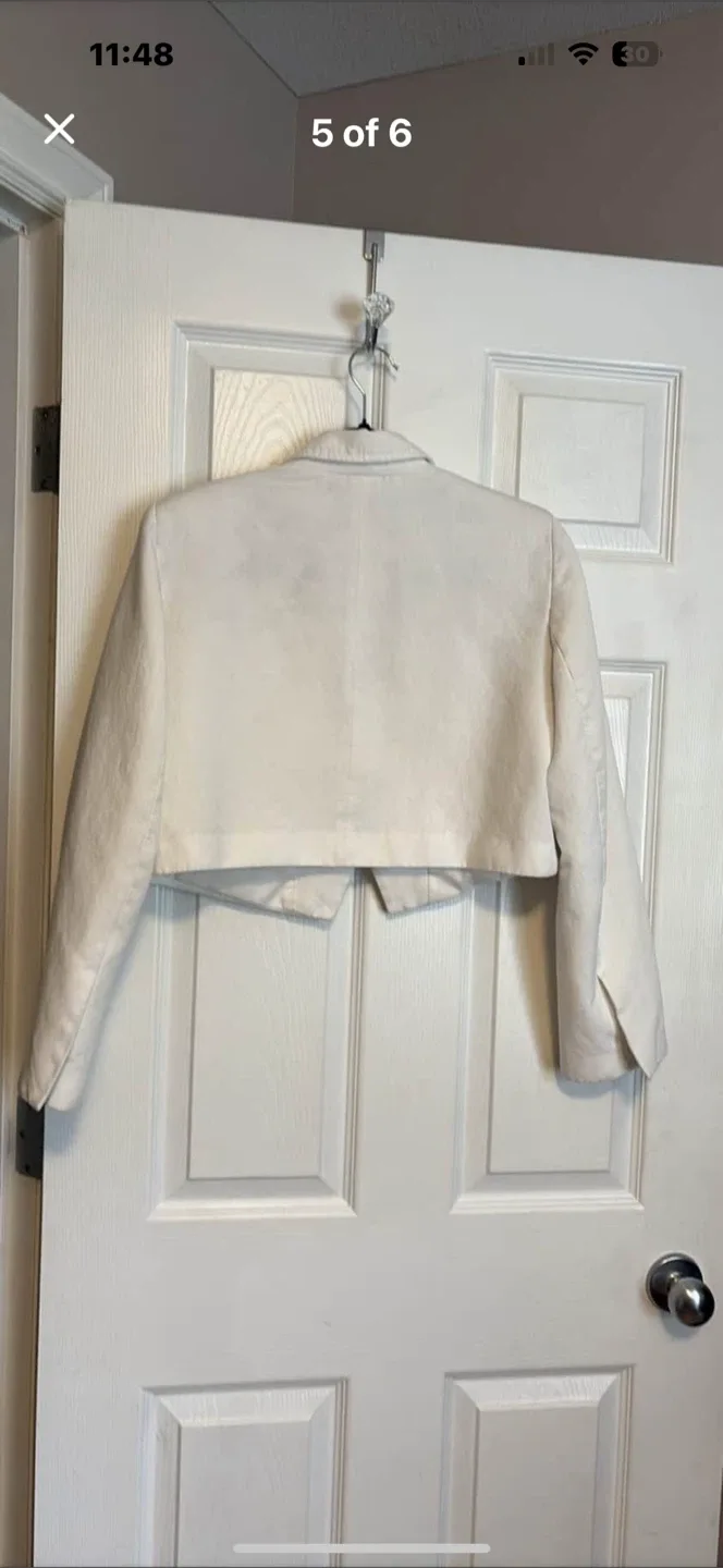 Zara White Cropped Blazer - Size M image indicator(6)
