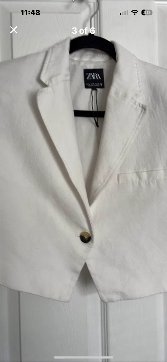 Zara White Cropped Blazer - Size M image indicator(3)
