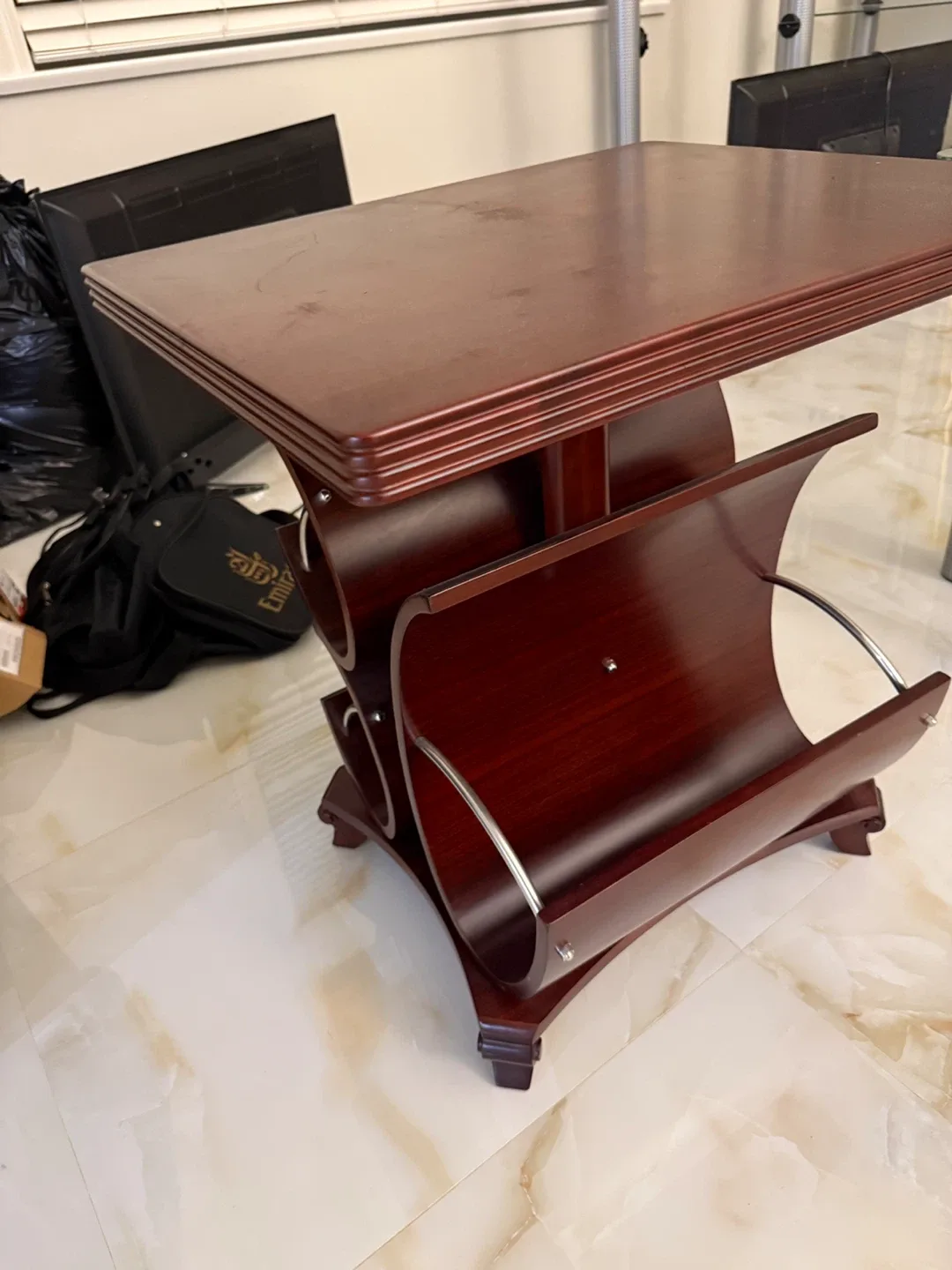 Mahogany Side Table with Magazine Rack image indicator(2)