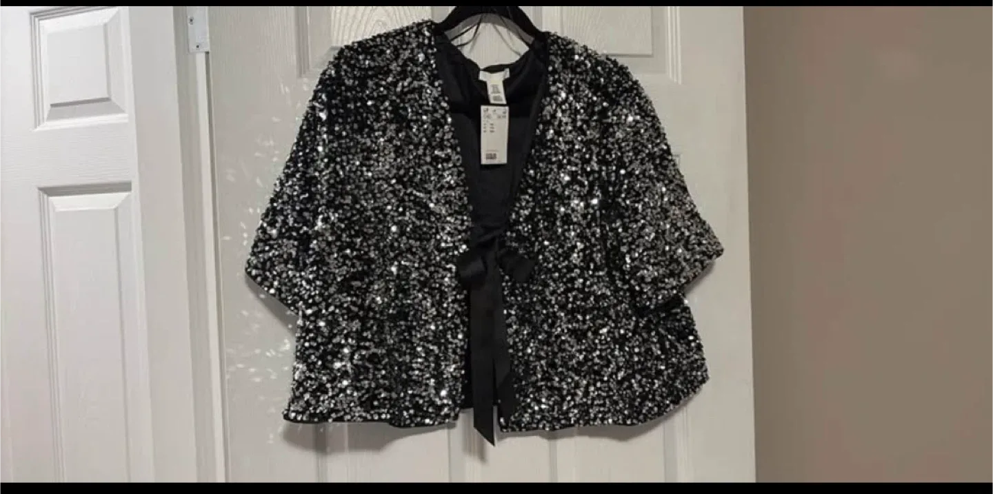 H&M Sequin Bolero Jacket - Size XXL image indicator(6)