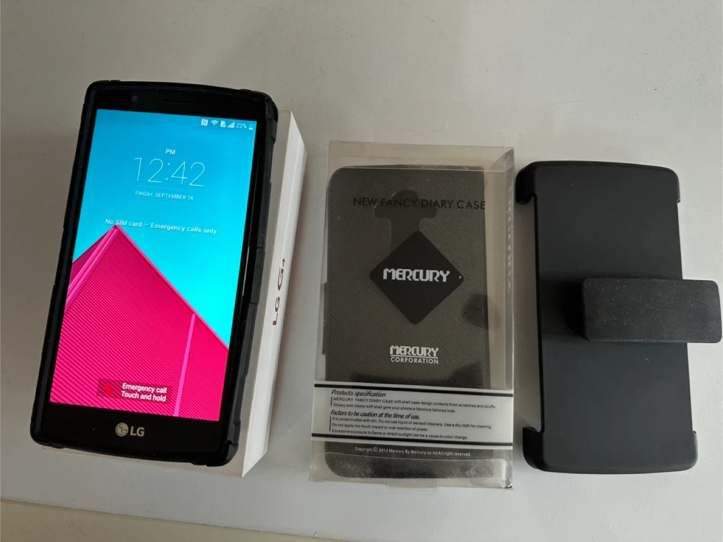 LG G4 Smartphone with Accessories (great condition) image indicator(6)