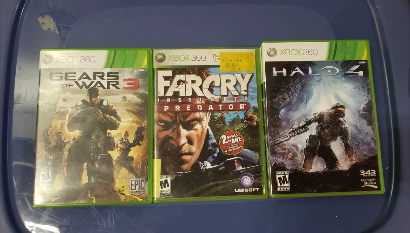 Xbox 360 Slim Console, Games & Controller image indicator(3)