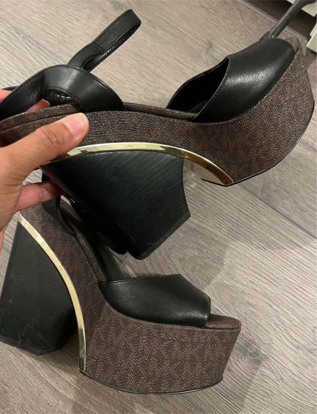 Michael Kors Platform Heels - Size 5.5