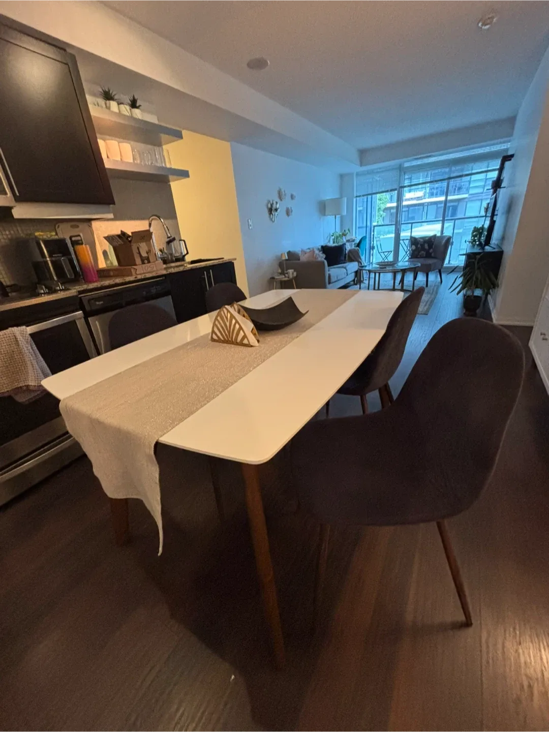 Modern White Dining Table with Chairs image indicator(5)