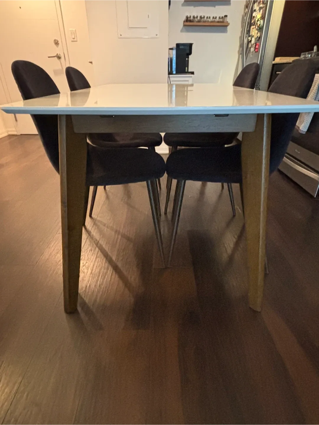 Modern White Dining Table with Chairs image indicator(2)