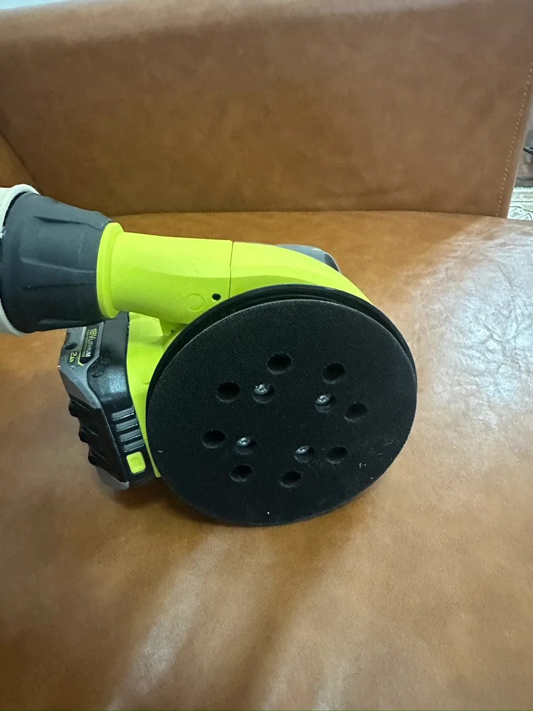 Ryobi PCL406 18V Cordless Corner Cat Sander image indicator(2)