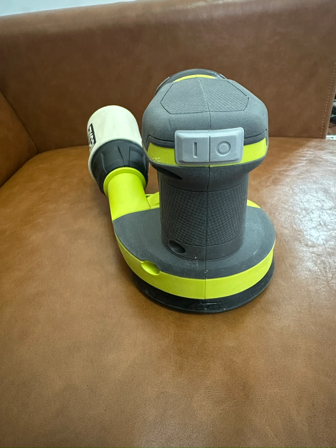 Ryobi PCL406 18V Cordless Corner Cat Sander