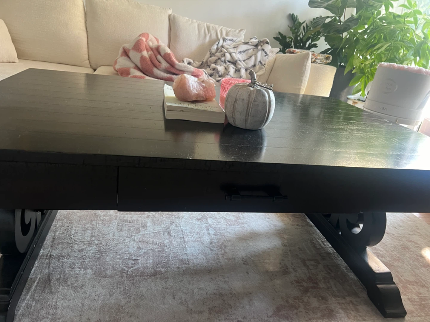 Beautiful Dark Wood Coffee Table - photo 2