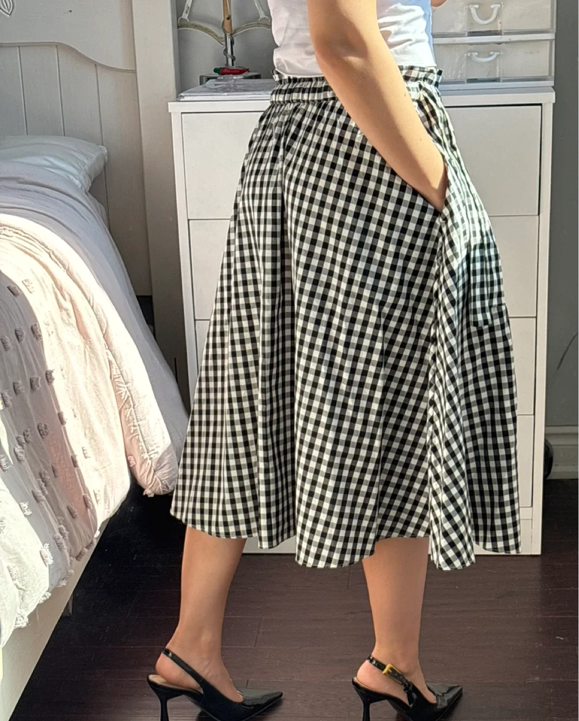 Aritzia | Wilfred Gingham Midi Skirt - Size XS image indicator(2)