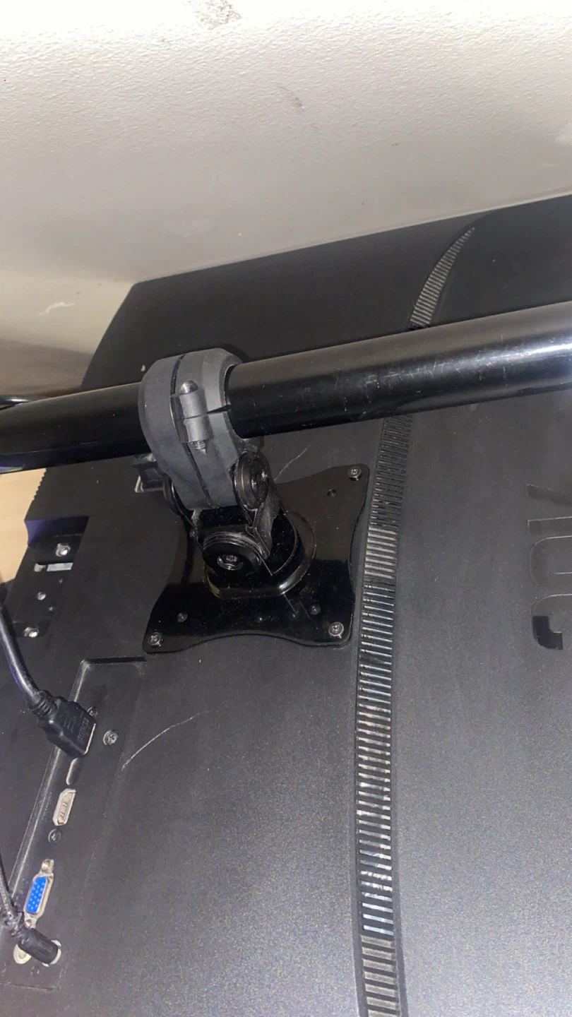 AOC Monitor - photo 3
