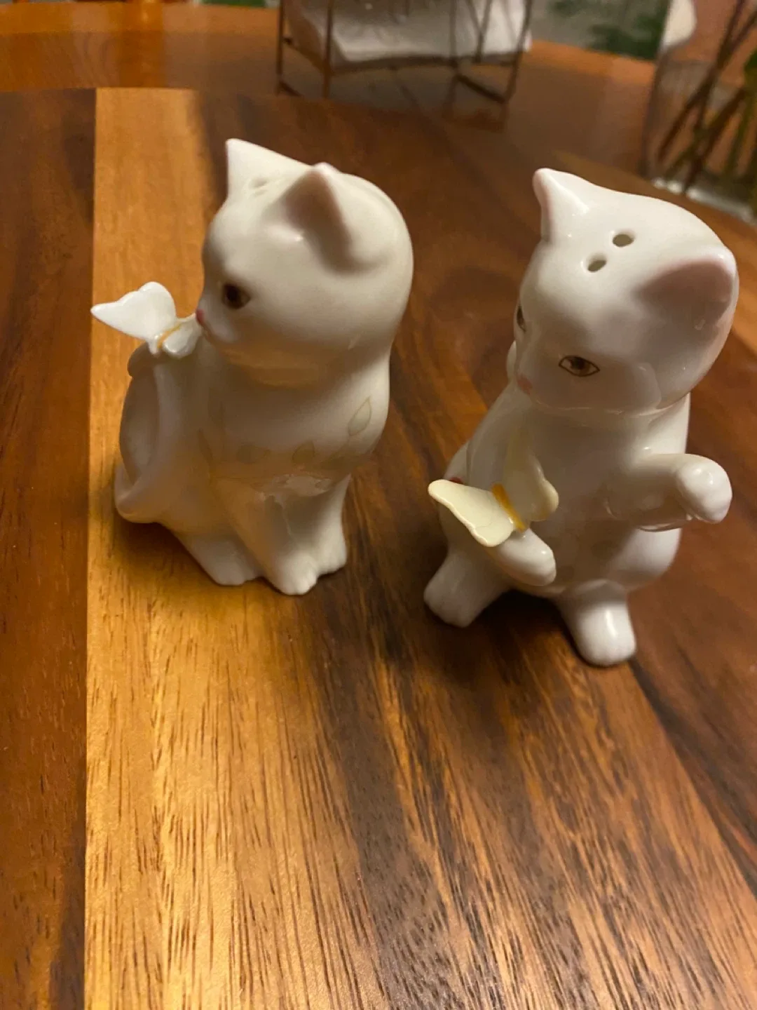 Lenox Butterfly Meadow Cat Salt & Pepper Shakers image indicator(2)