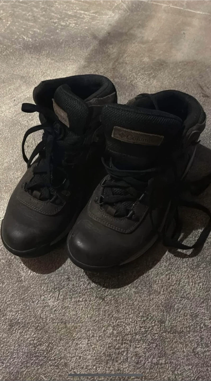 Columbia Women's Hiking Boots - Size 8