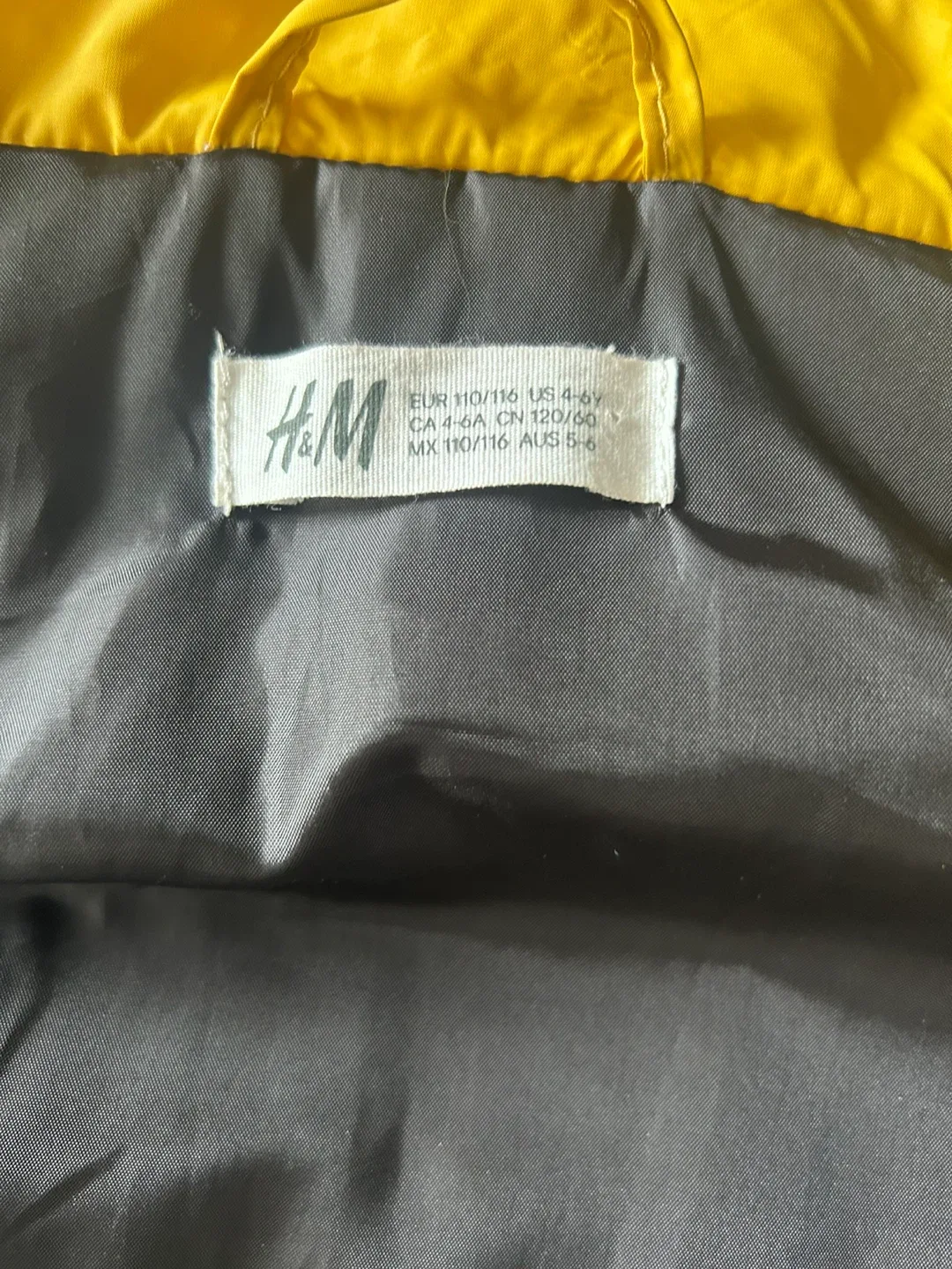 H&M Kids Yellow Puffer Vest, Size 4-6Y image indicator(3)