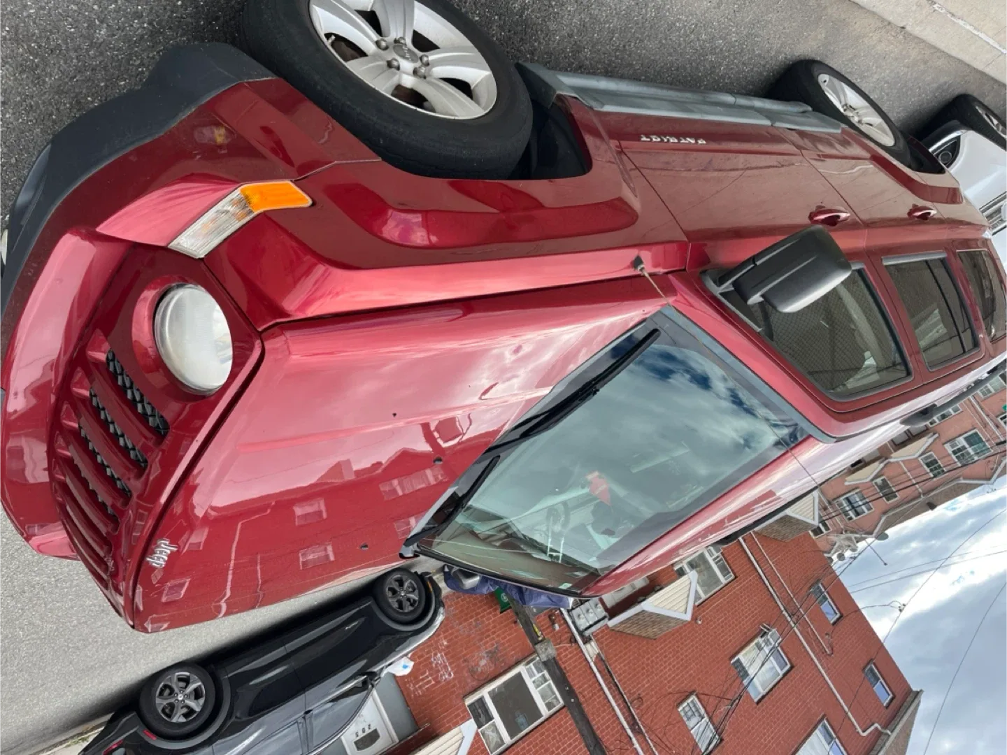 Jeep Patriot - Red SUV image indicator(4)