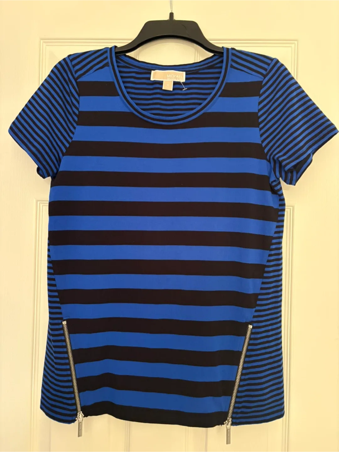 Michael Kors & Coco Bianco Tops - Size M image indicator(4)