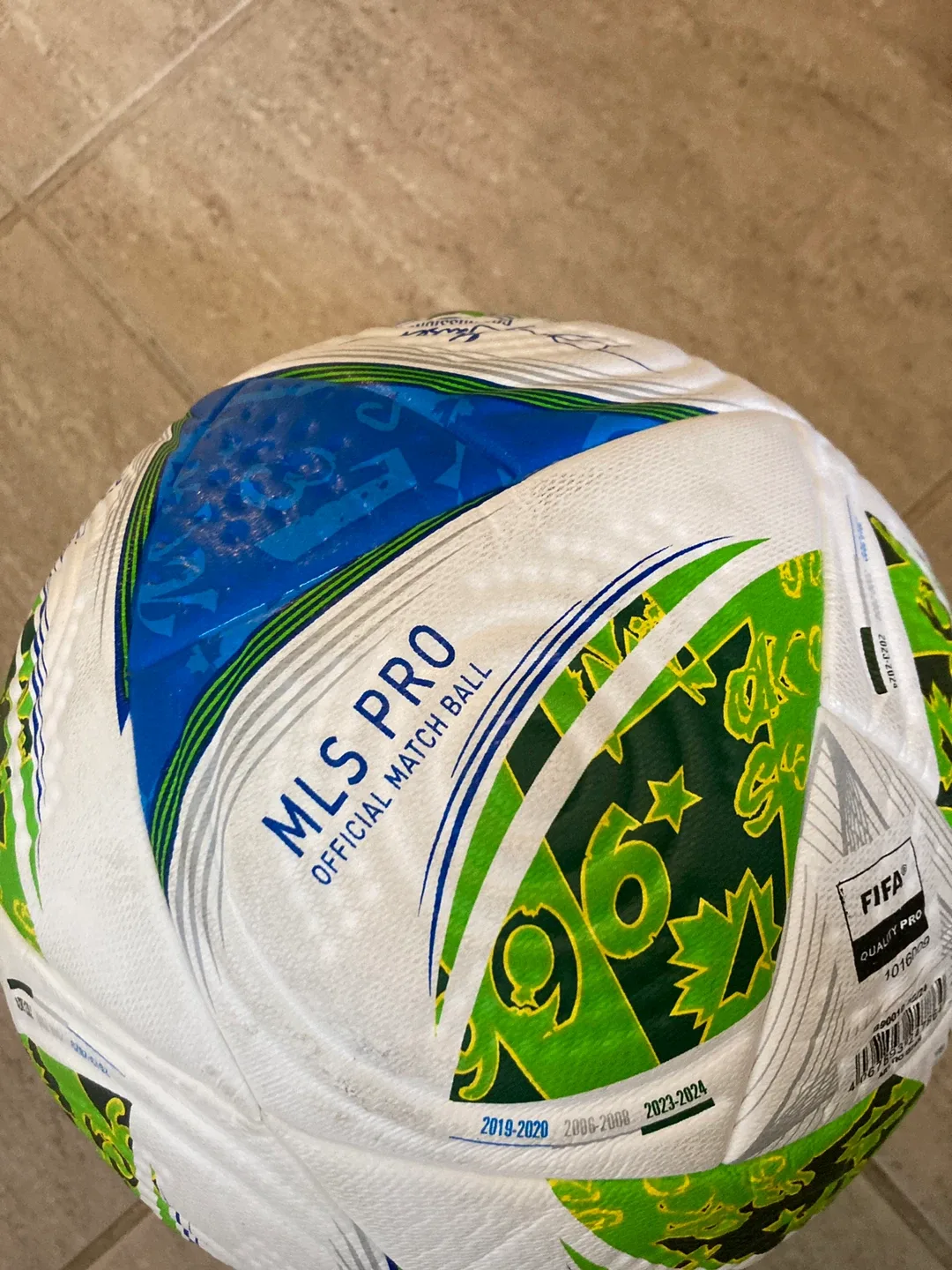MLS Offical Match Ball FIFA Pro Quality image indicator(3)