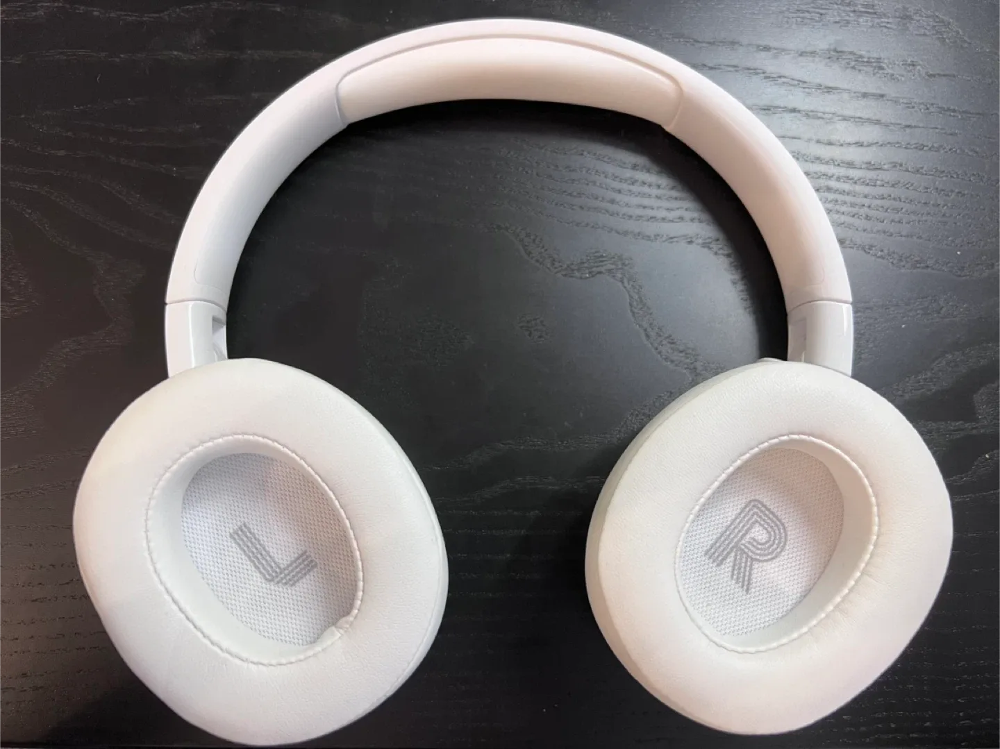 JBL Tune 720BT - Bluetooth Headphones White image indicator(3)
