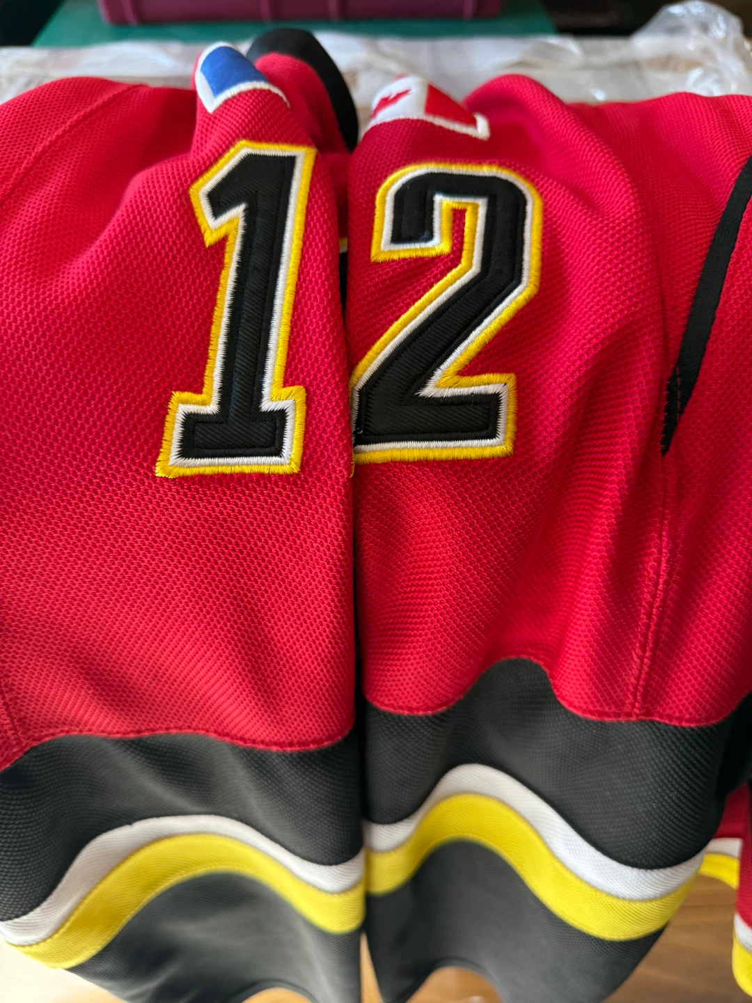 Reebok Iginla #12 Flames Jersey, Size 50 - photo 3