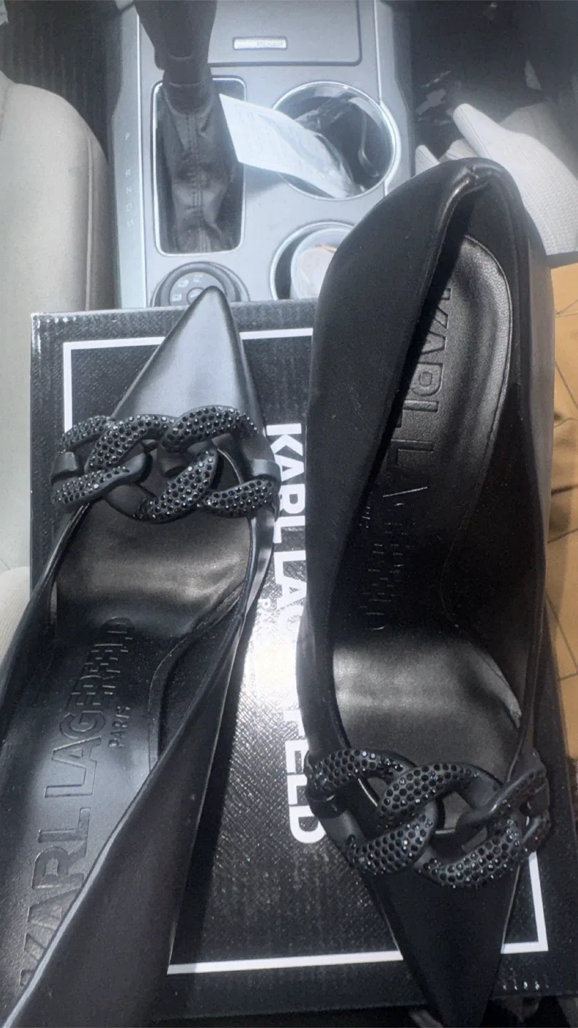 Karl Lagerfeld Black Heels image indicator(3)