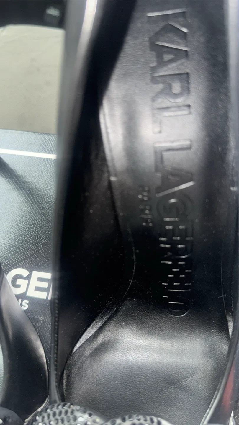 Karl Lagerfeld Black Heels image indicator(5)