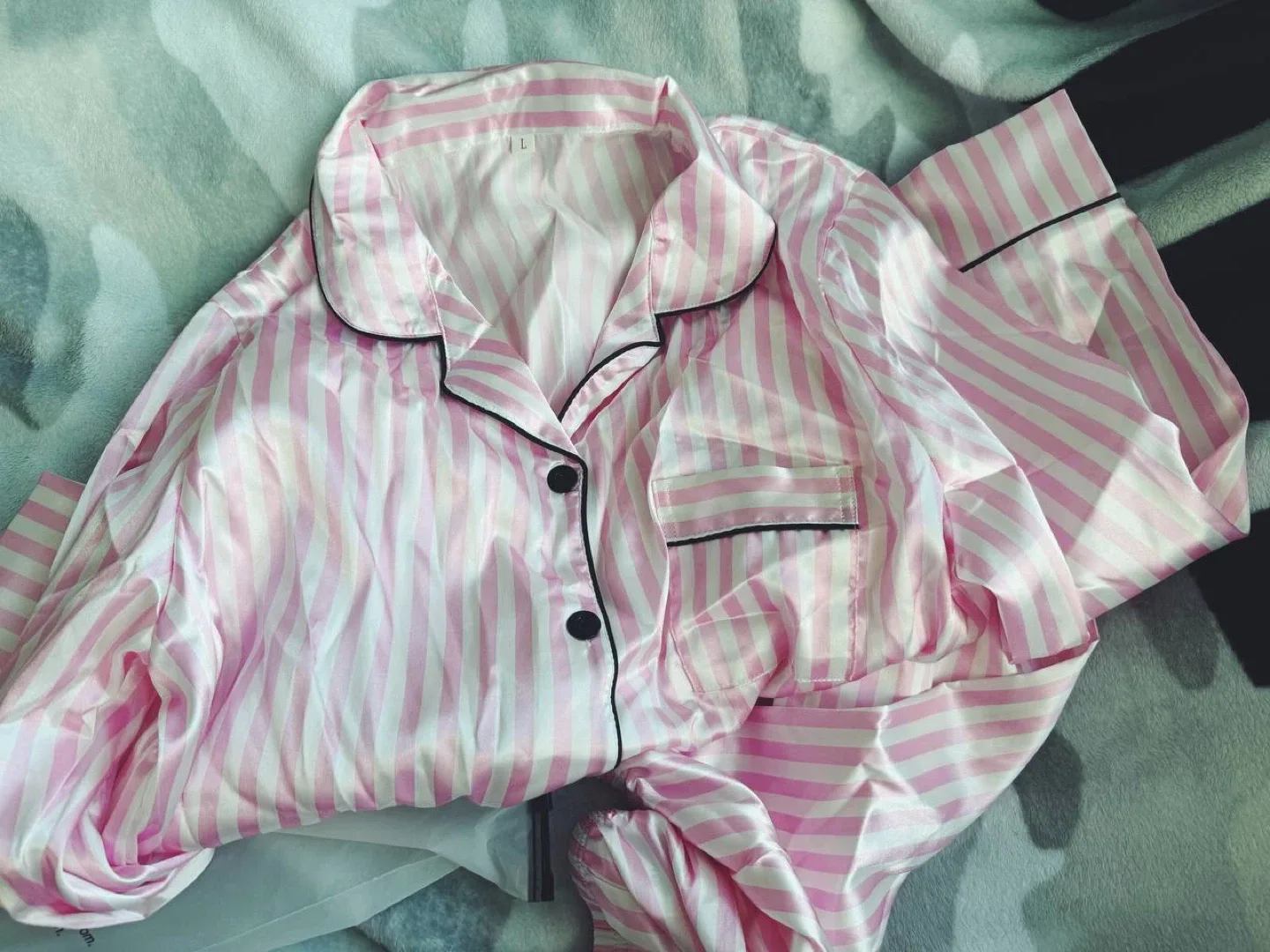 Pink Striped Satin Pajama Set, size L image indicator(6)