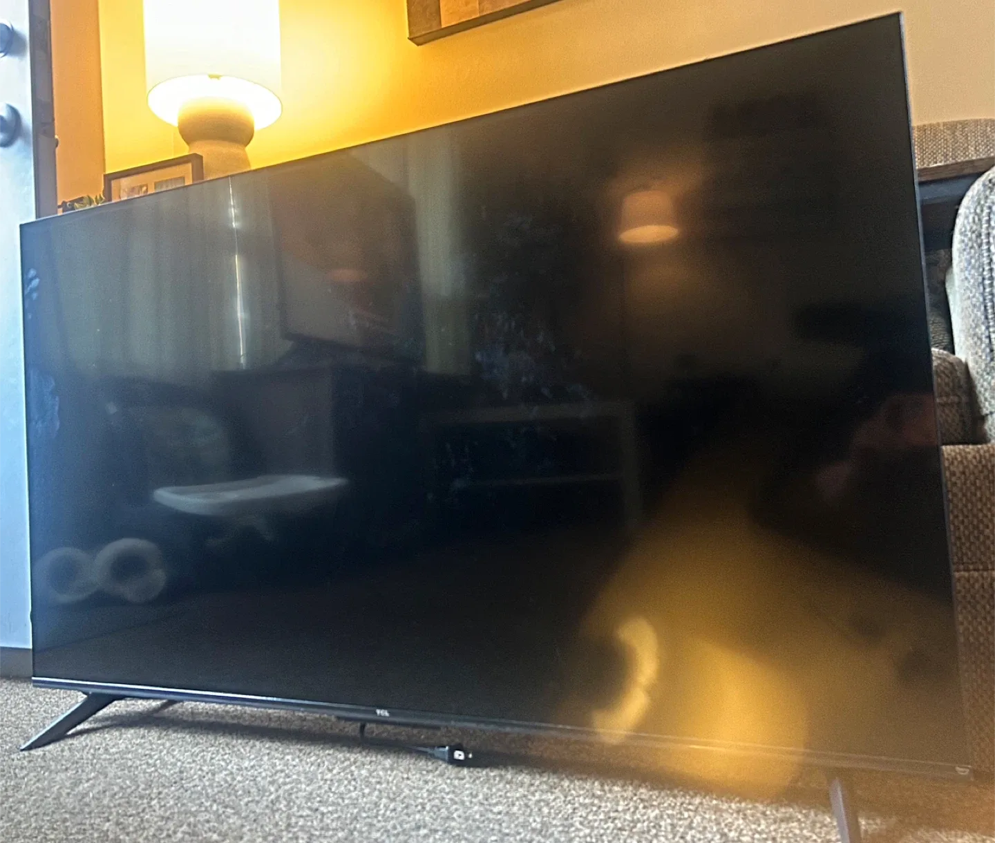 BRAND NEW - barely used 50” TCL TV image indicator(3)