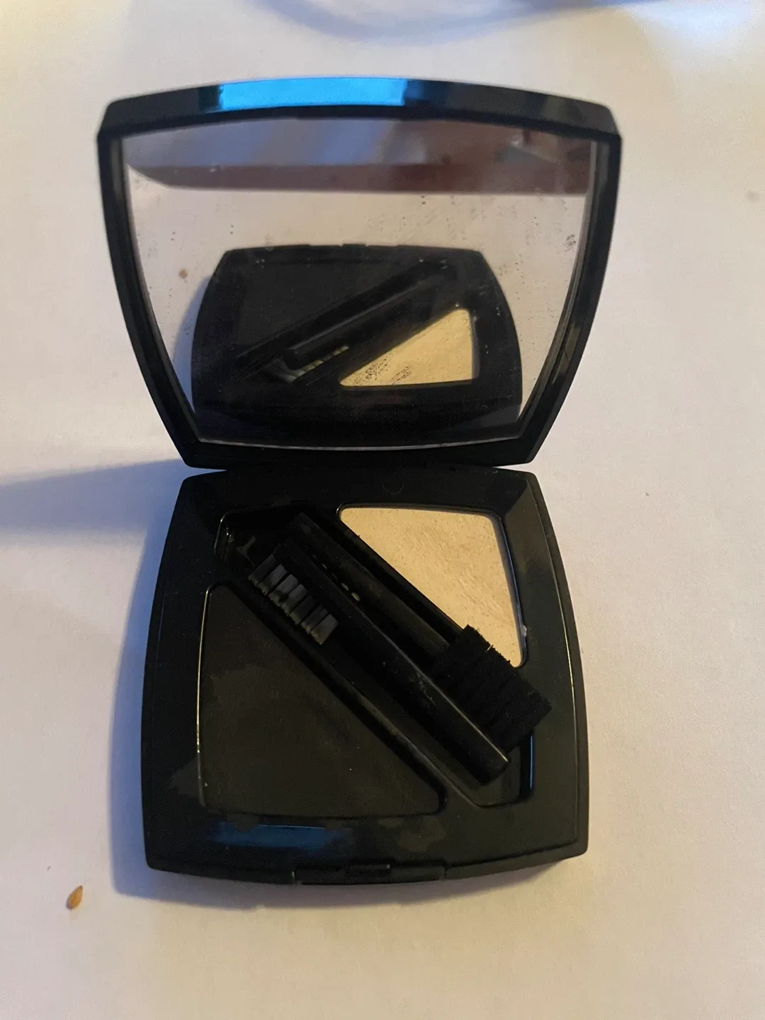 Chanel Ombre Unique Shadowlights & Cils Contraste image indicator(2)