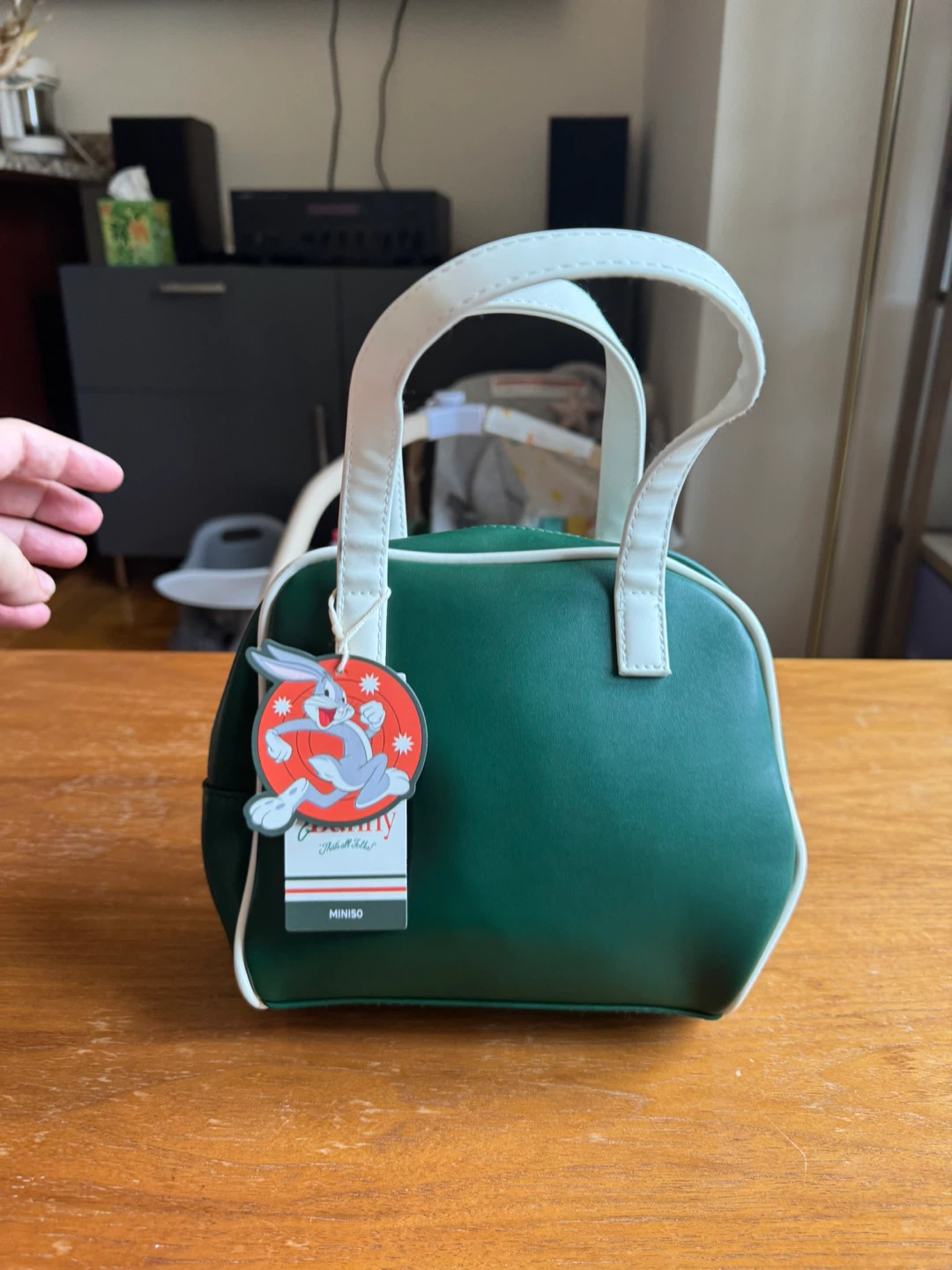 Miniso Looney Tunes Bugs Bunny Green Handbag - photo 2