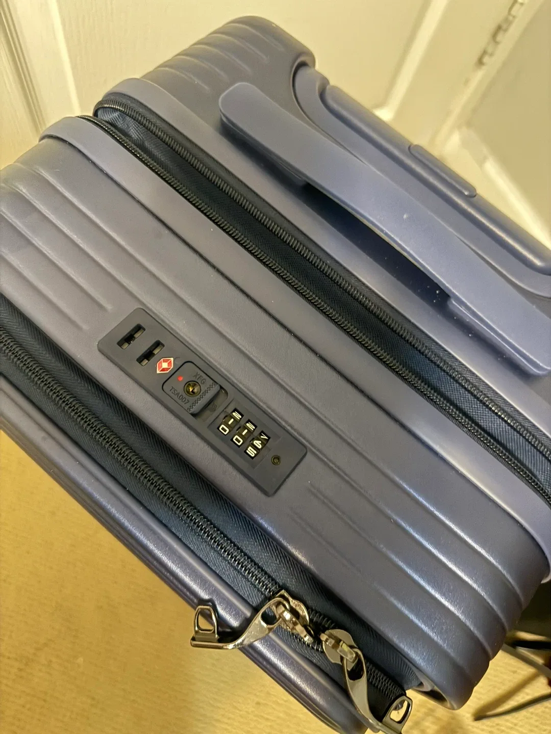 Luggage Carry-On Suitcase - Blue image indicator(5)