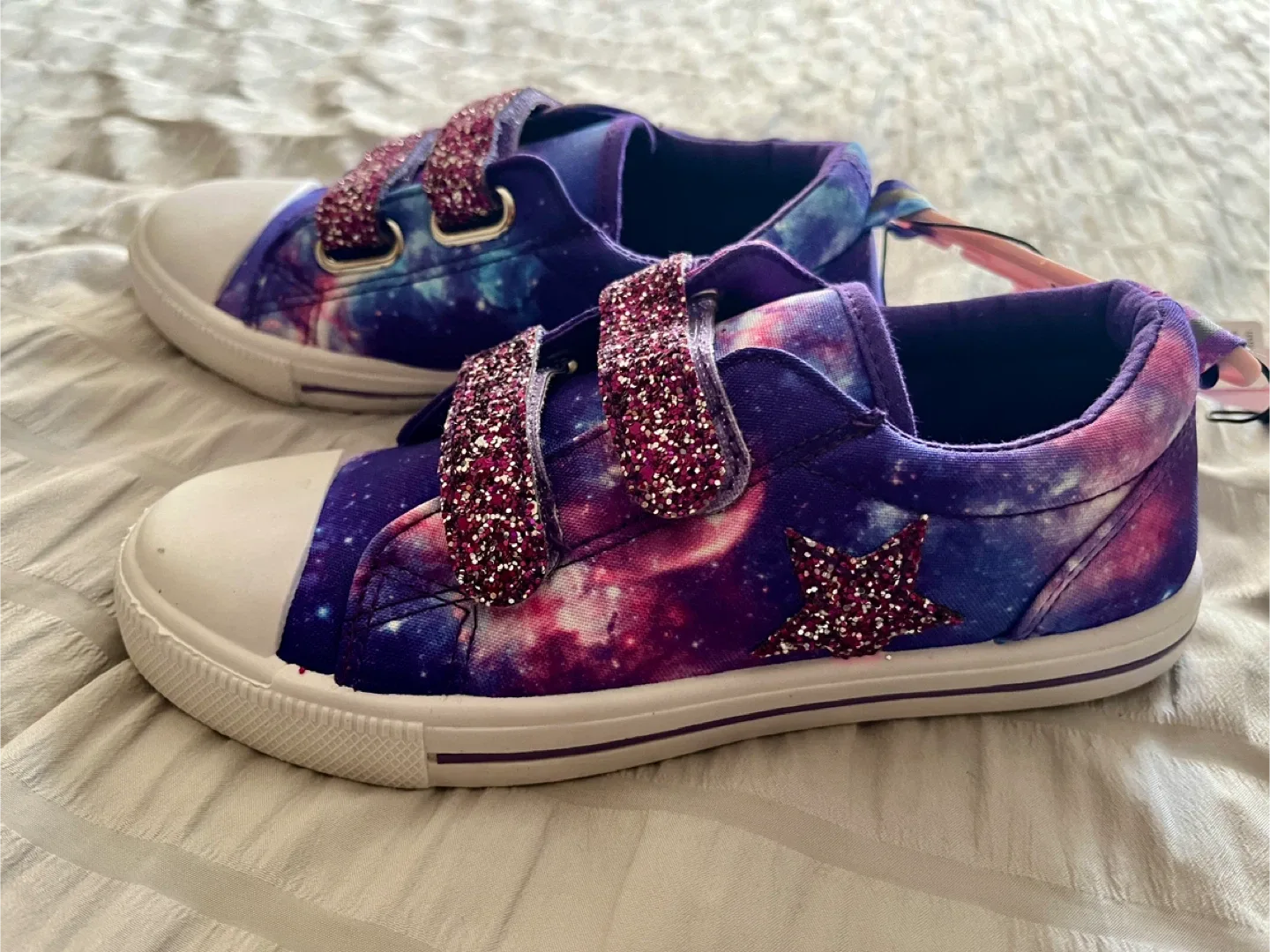 New! Ardene Girl Size 3 Galaxy Sneakers image indicator(3)