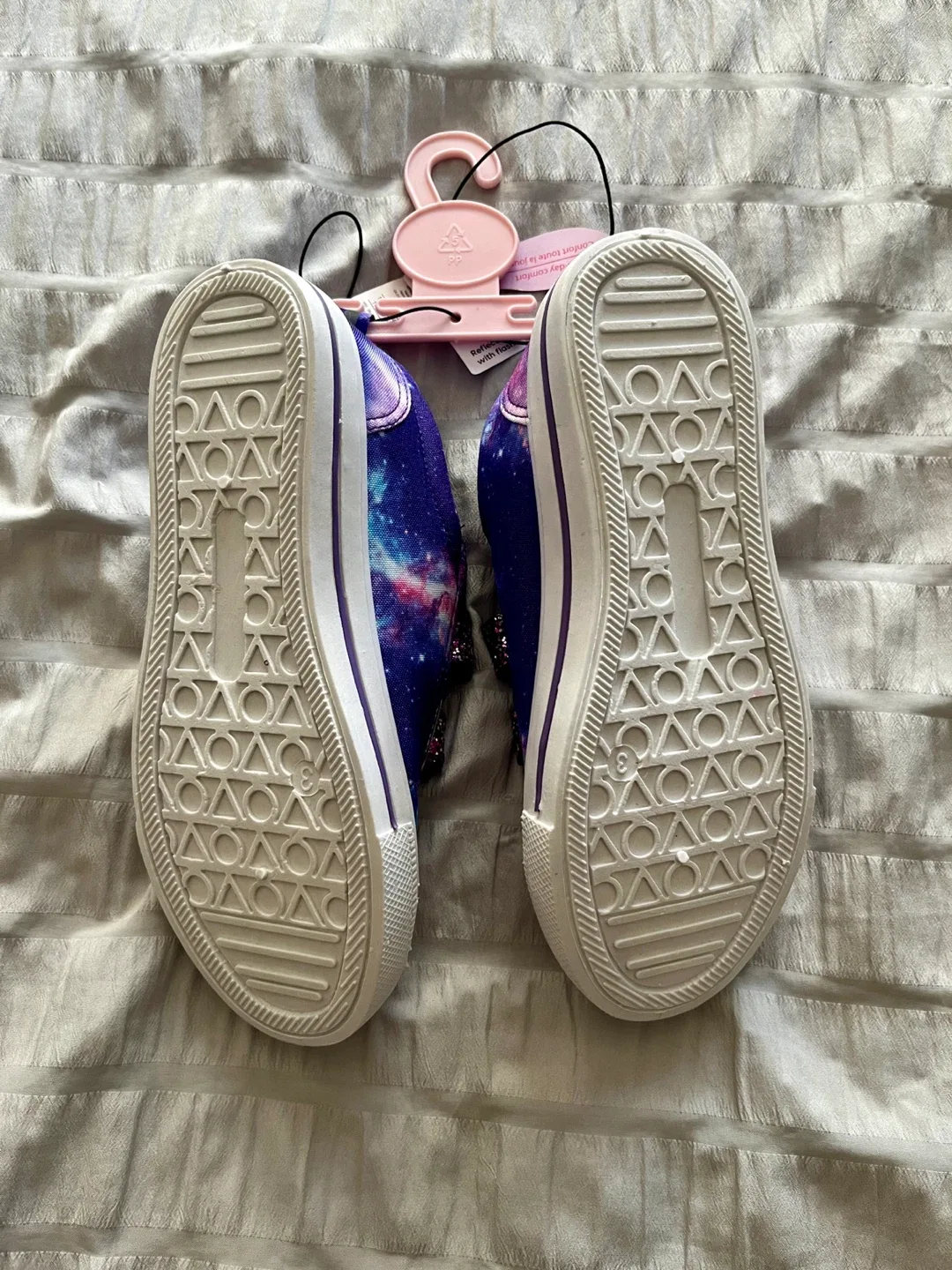 New! Ardene Girl Size 3 Galaxy Sneakers image indicator(2)