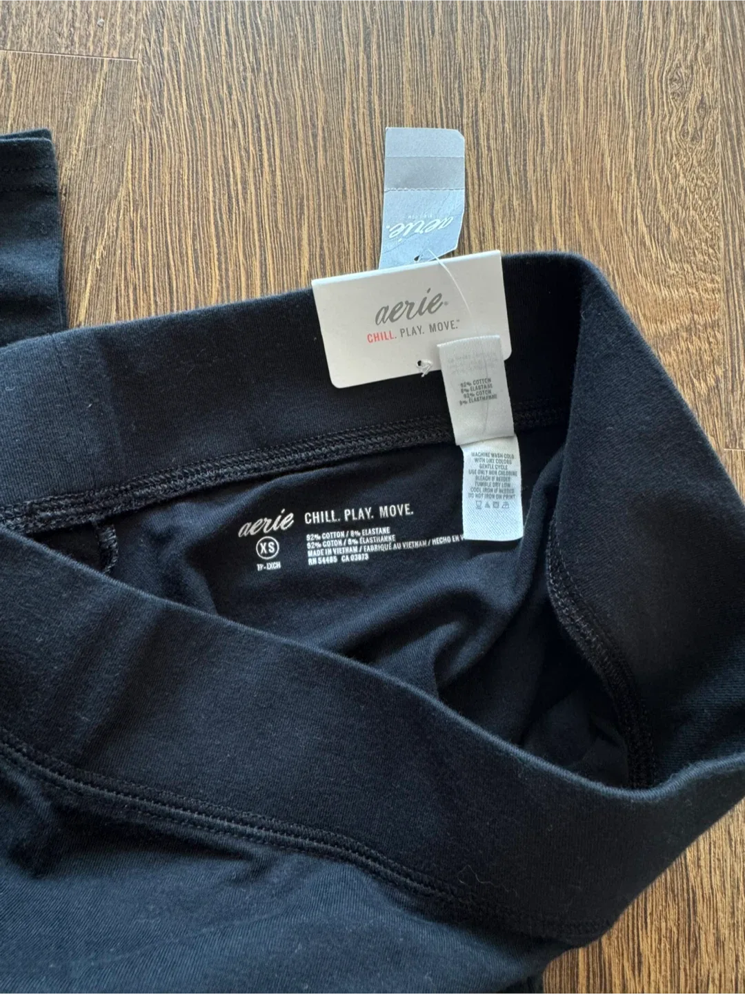 New Aerie Black Leggings - Size XS image indicator(3)