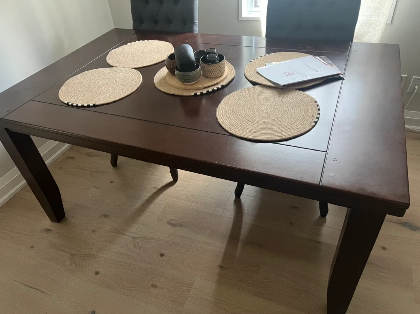 Gray leather 3-seat sofa + diner table image indicator(6)