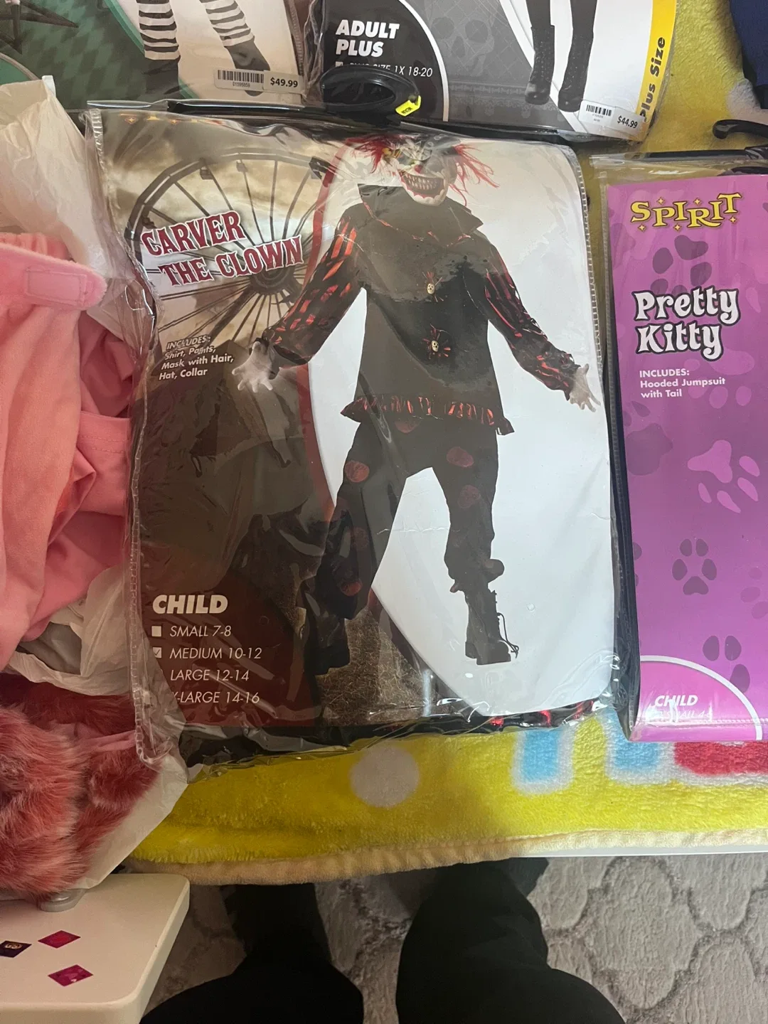 Spirit Halloween Costumes - Kids & Adult Sizes image indicator(3)