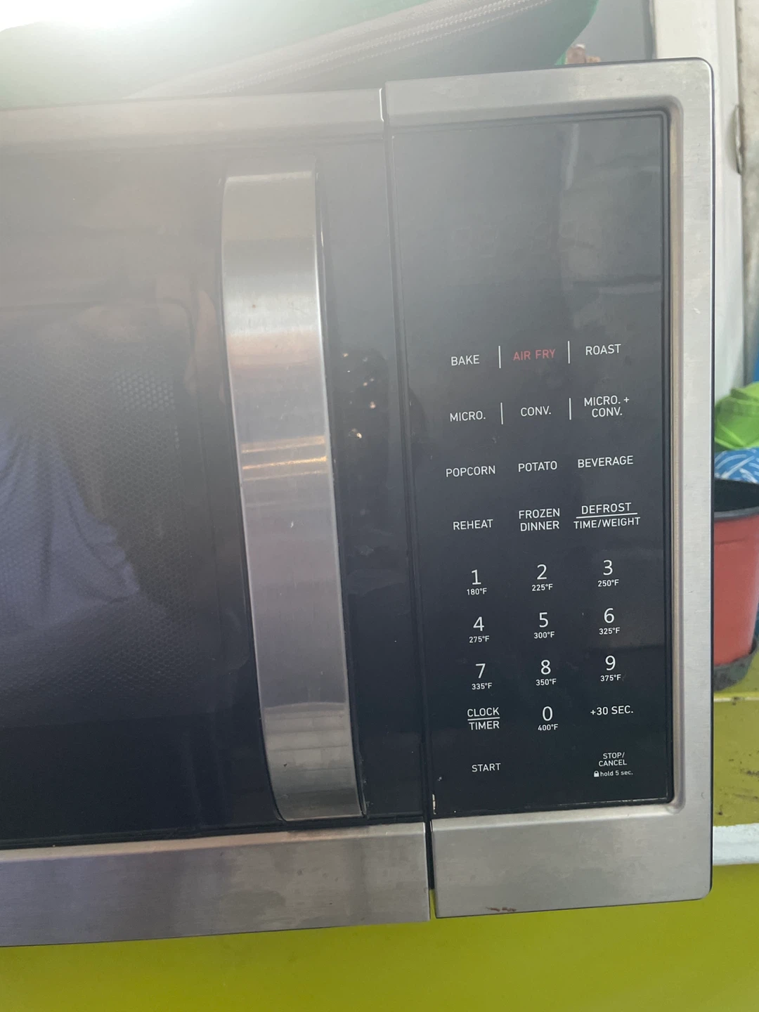 Montgomery Ward Microwave Oven - photo 2